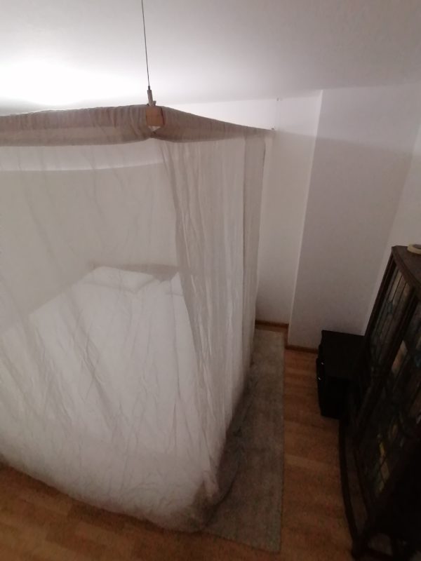 Abgehängter Baldachin Aussenansicht